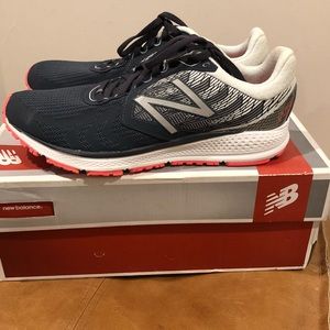 Never worn New Balance Vazee Pace running shoes
